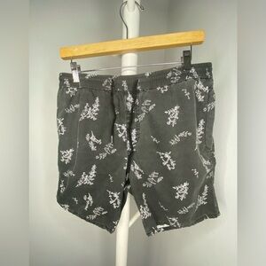 Cotton on Men’s Floral Beach Shorts Medium Pull On With Drawstrings & Pockets